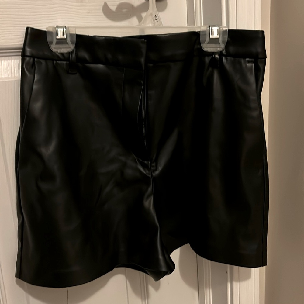 Black Express Editor Faux Leather Shorts size 0
